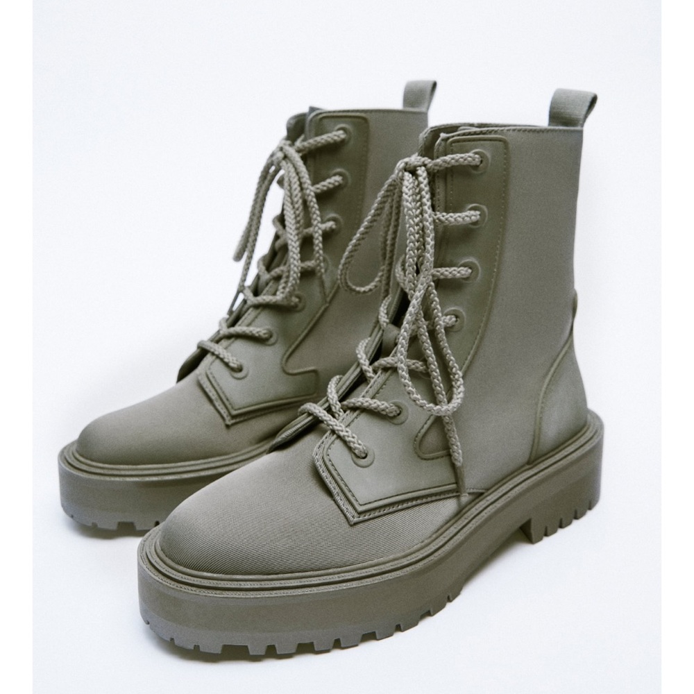 ✨SALE✨Zara low heel lace fabric ankle boots ✨SALE✨
